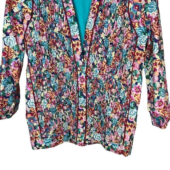Handmade Quilted Floral Print Women’s Jacket - Picture 3 of 9